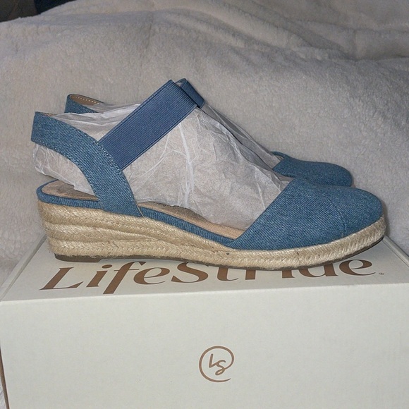 NWT LifeStride KIMMIE Blue Denim Raffia Espadrille Wedge Sandal - Picture 11 of 16